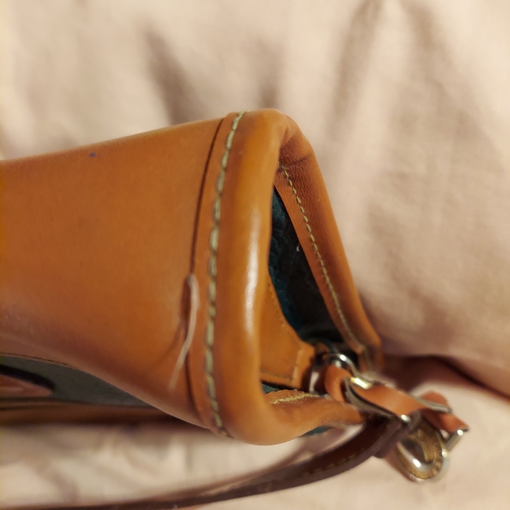 Vintage Dooney & Bourke - Picture 7 of 11